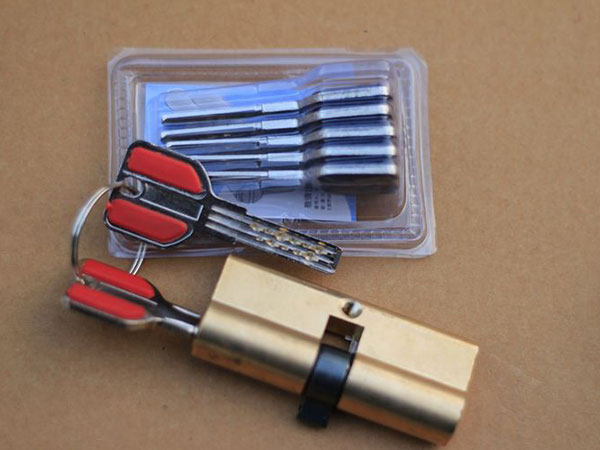 孝感24小时上门开锁公司